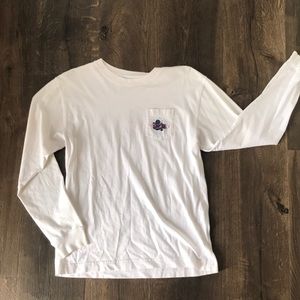 Long sleeve vineyard vines tee